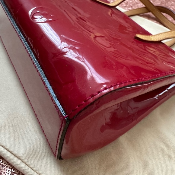 Louis Vuitton Authentic Catalina Tote
BB Red Leather - Picture 5 of 11